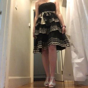 Black and Gold Strapless Prom Bridesmaids Dress